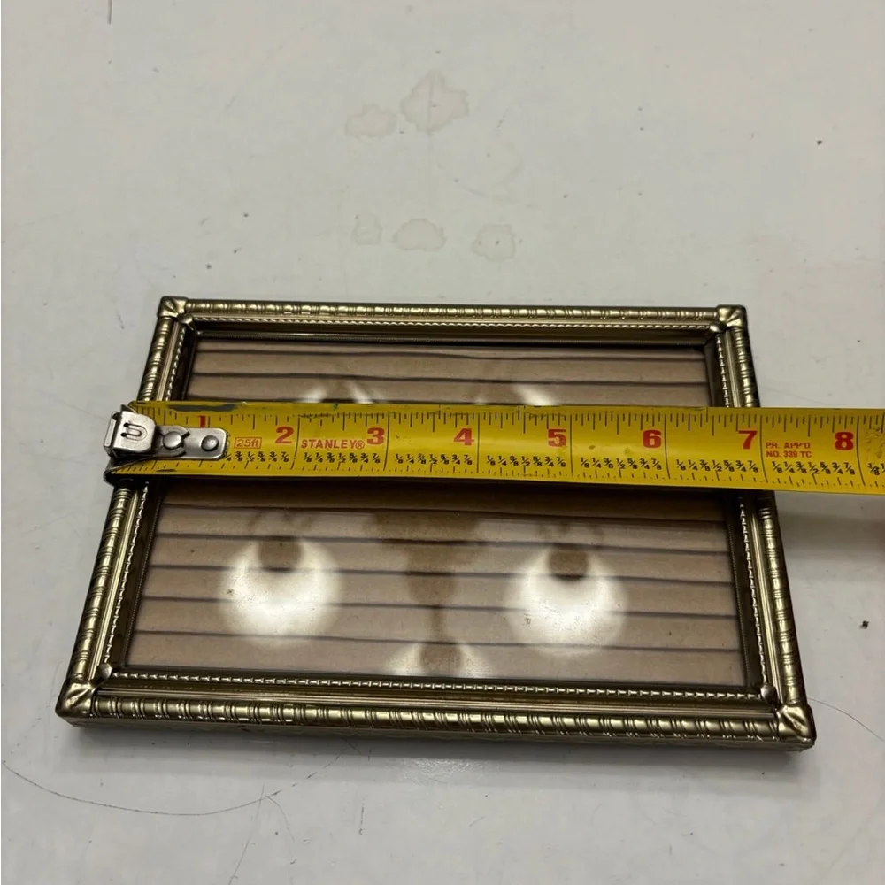 Vintage gold tone picture frame